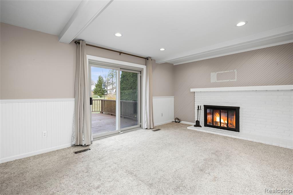 864 Dressler Lane, Rochester Hills, MI 48307 — Photo 17