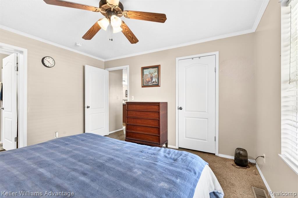 24494 Edwin, Brownstown, MI 48134 — Photo 11