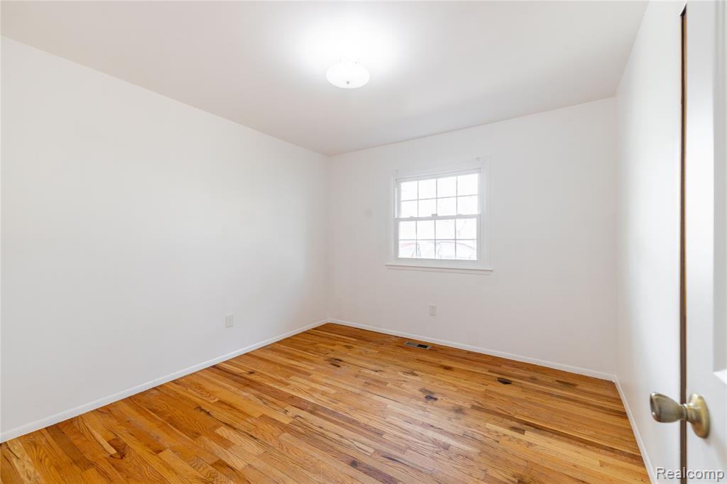 21918 Knudsen Drive, Grosse Ile, MI 48138 — Photo 27