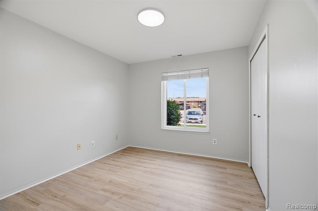 43441 Cape Drive NW Cape Drive, Sterling Heights, MI 48313 — Photo 5