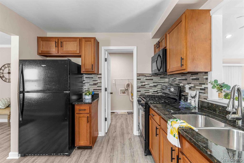 6155 Cordell Street, Romulus, MI 48174 — Photo 9