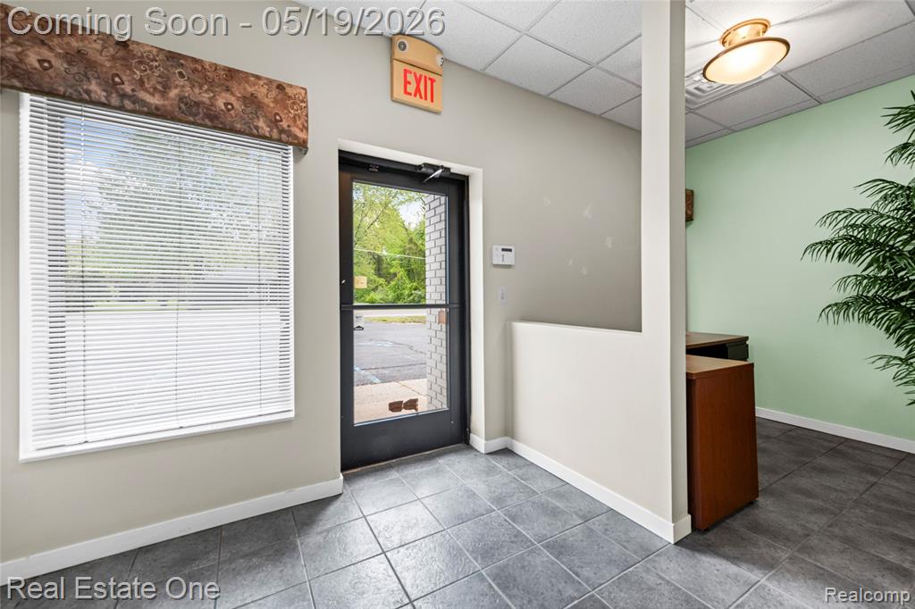 16018 S Huron River Drive, Romulus, MI 48174 — Photo 3