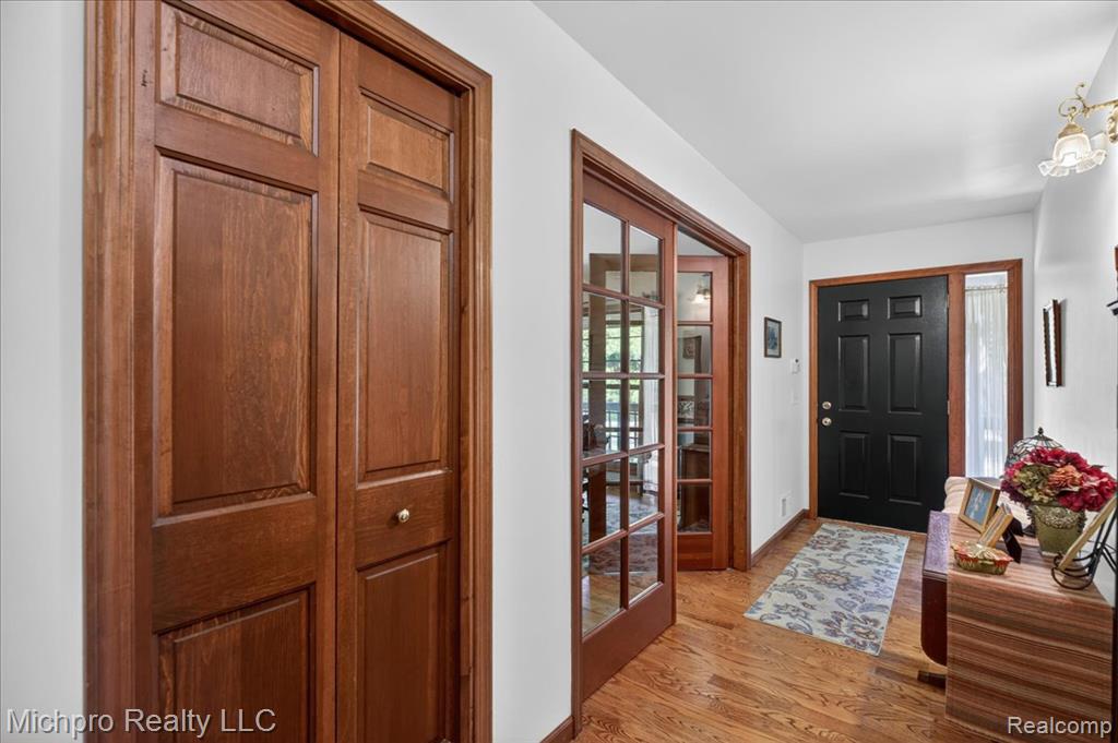 670 Green Creek Lane, Oxford, MI 48371 — Photo 9