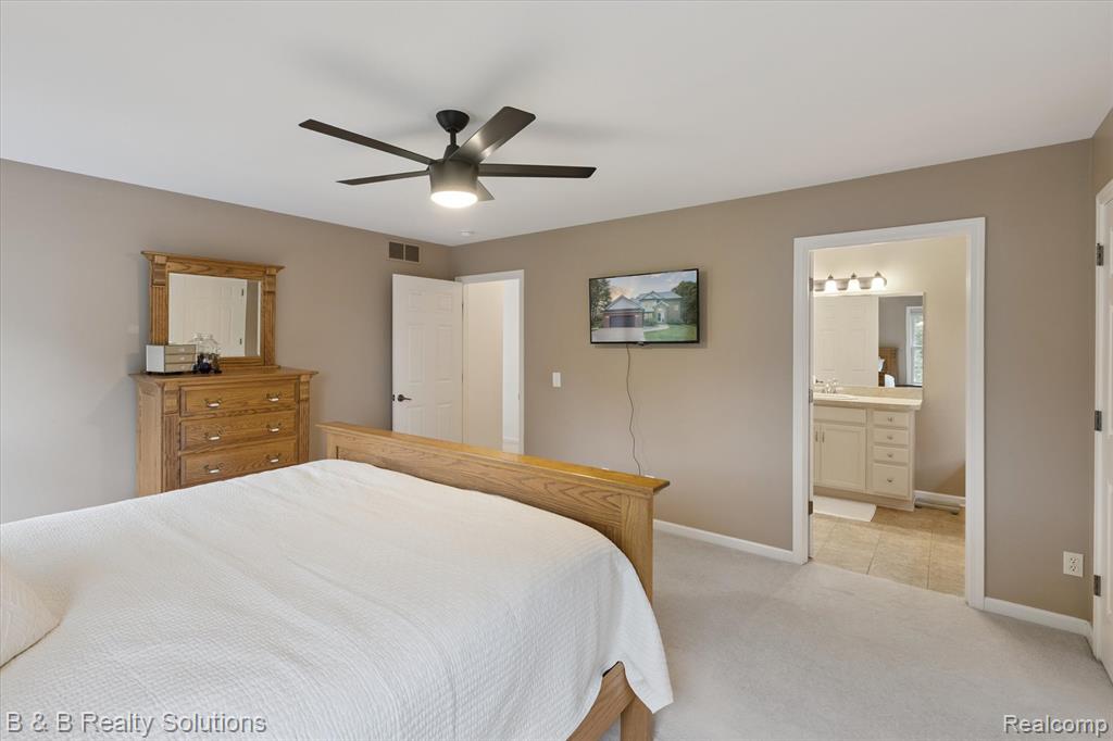 5782 Deer Meadow Trail, North Branch, MI 48461 — Photo 37