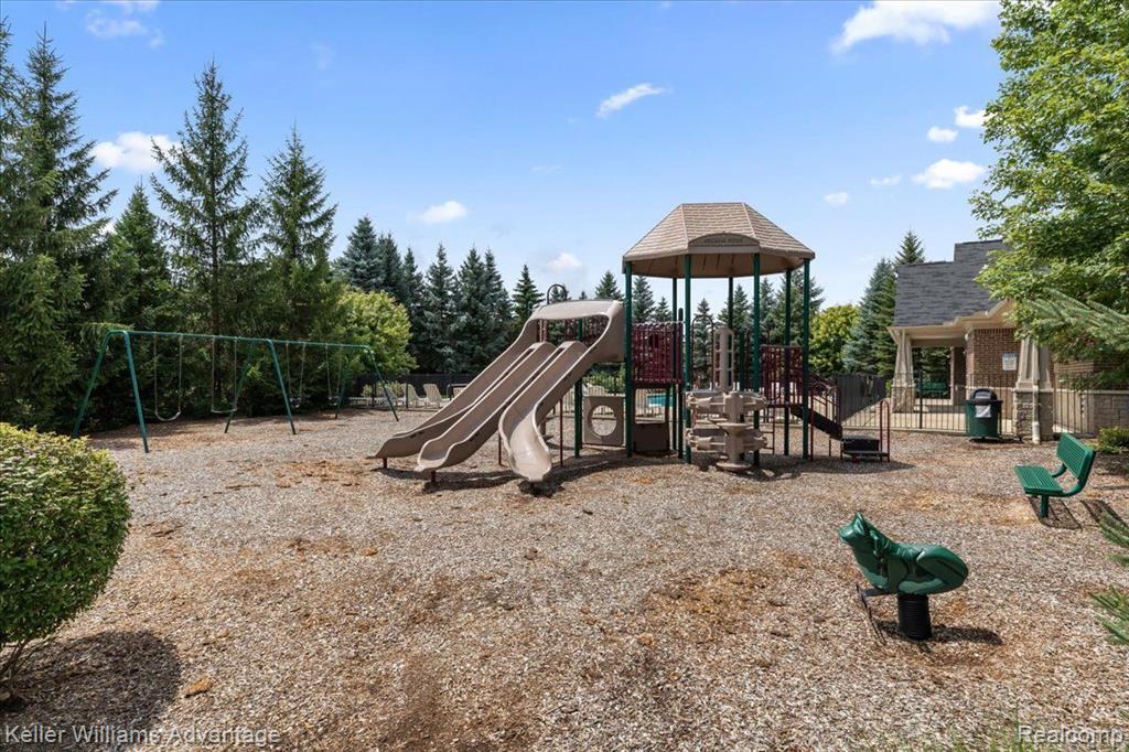 49053 RUNNING TROUT Lane, Northville, MI 48168 — Photo 45