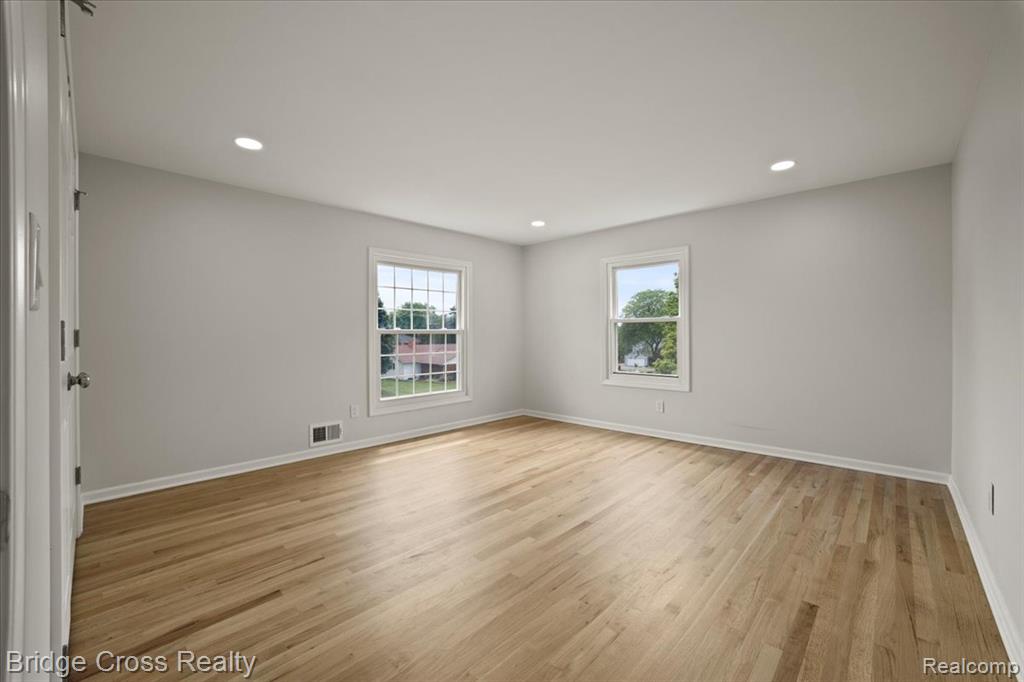 655 S Spinningwheel Lane, Bloomfield Hills, MI 48304 — Photo 31