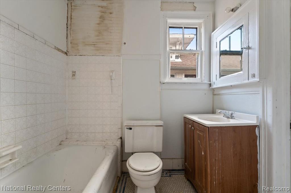 75 McLean Street, Highland Park, MI 48203 — Photo 23