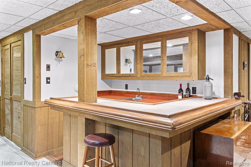 7207 Creeks Bend Drive, West Bloomfield, MI — Photo 40