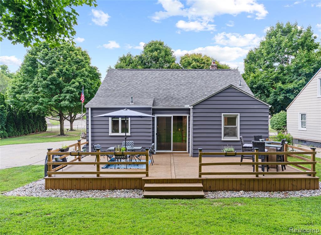 4602 Milton Drive, Flint, MI 48507 — Photo 4