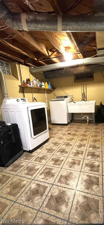 9979 Berwyn, Redford, MI 48239 — Photo 31