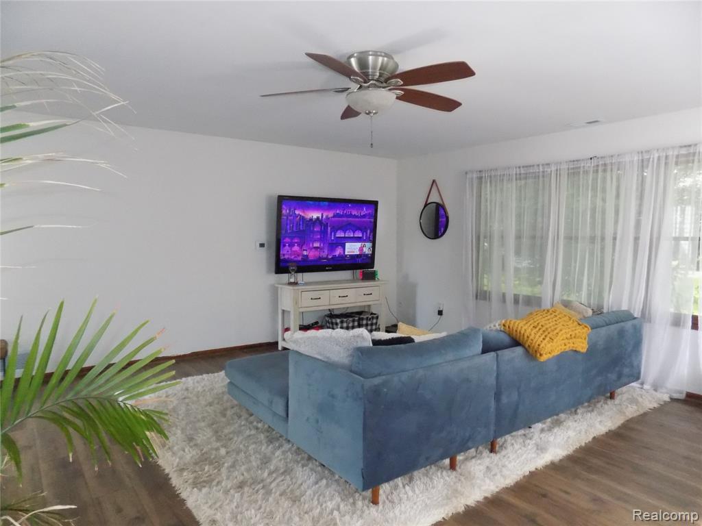 9207 Whitall Lane, Grosse Ile, MI 48138 — Photo 23