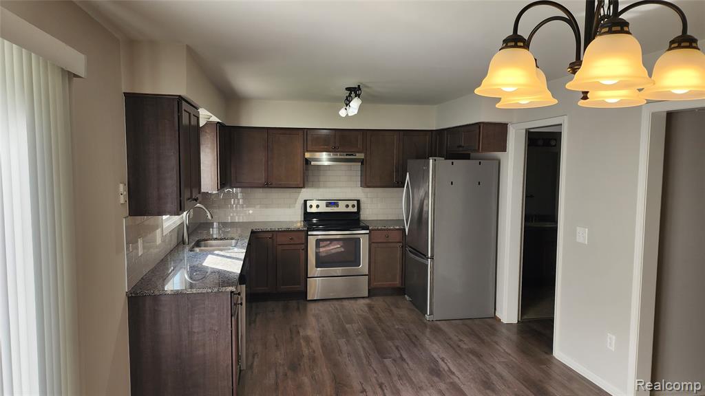 8424 Annsbury, Utica, MI 48316 — Photo 7