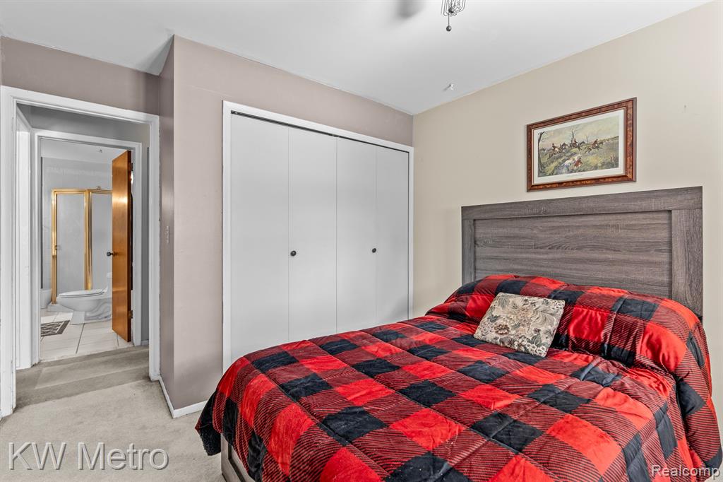 27173 CUMBERLAND Court, Southfield, MI 48033 — Photo 11