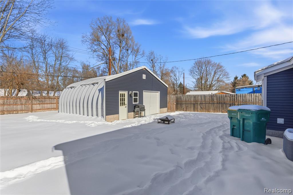 1273 Fall River Road, Ypsilanti, MI 48198 — Photo 28