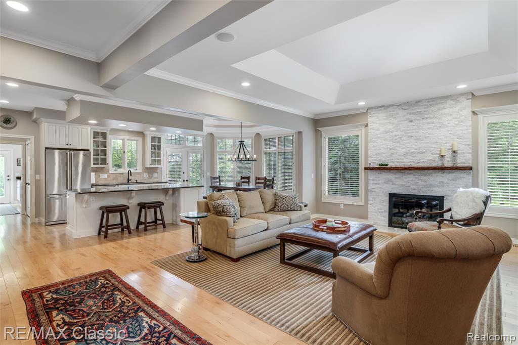 18438 Clairmont Circle E, Northville, MI 48168 — Photo 22