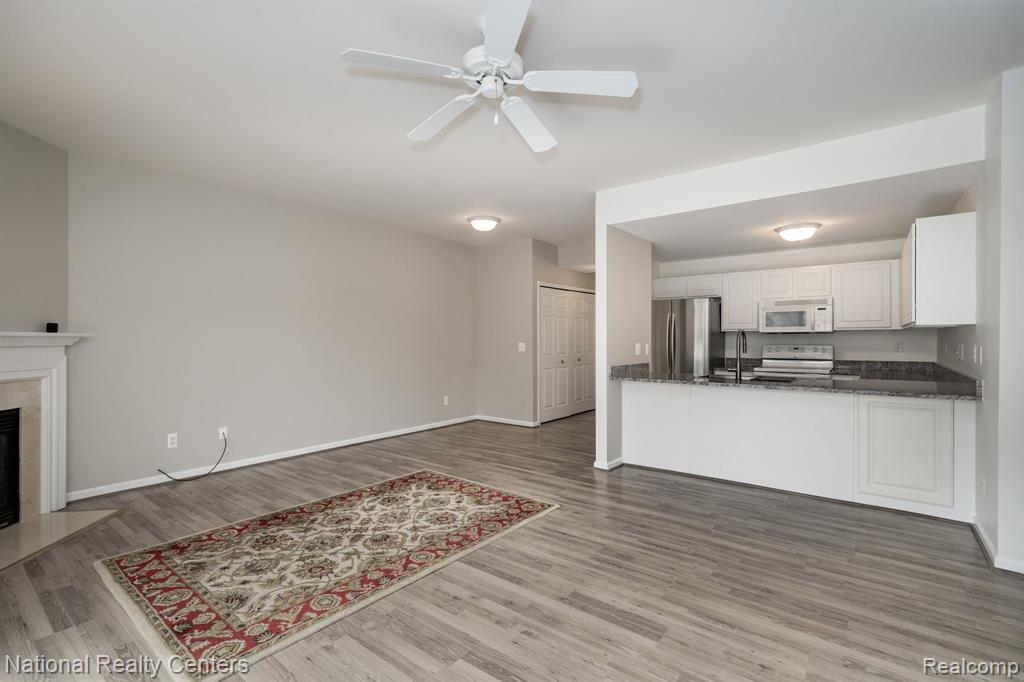 1291 Azalea Lane, 120, Waterford, MI 48327 — Photo 7