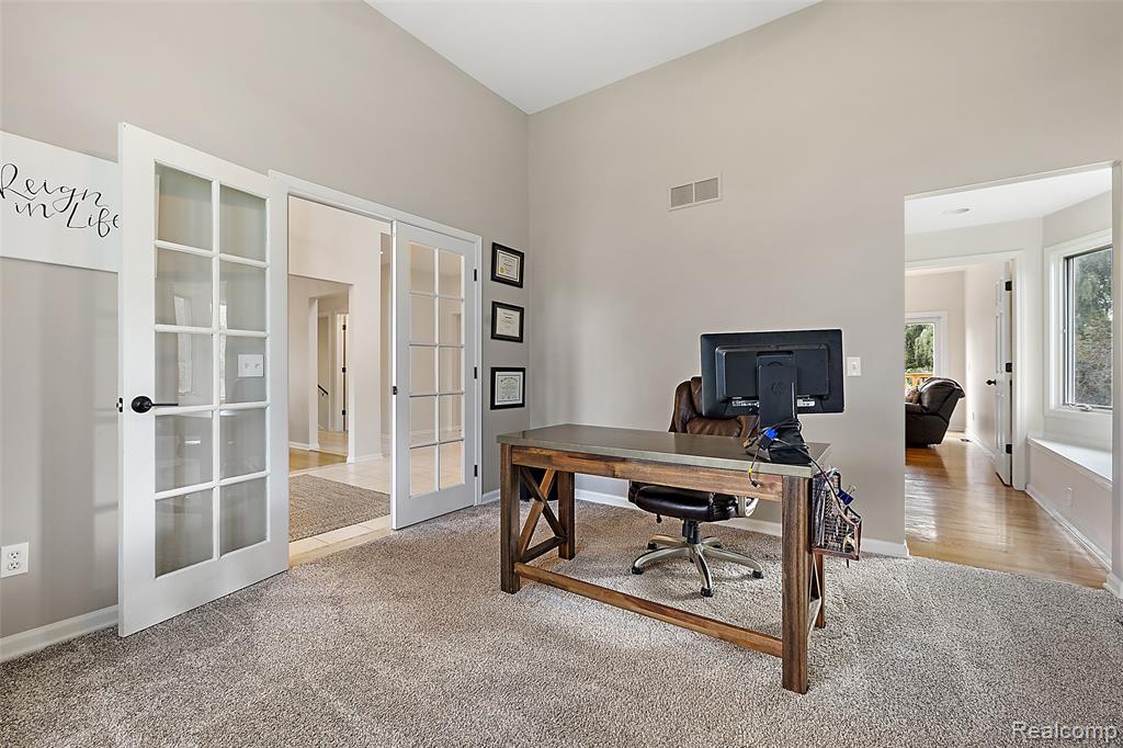 190 Sequoia Lane, Leonard, MI 48367 — Photo 9