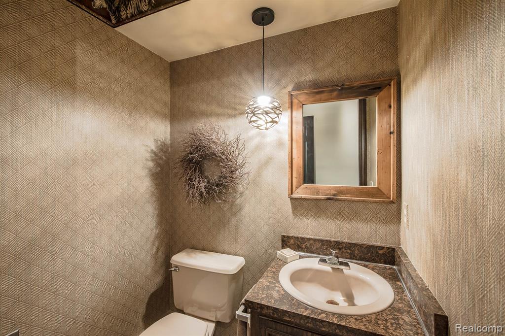 6674 Balmoral Terrace, Clarkston, MI — Photo 29