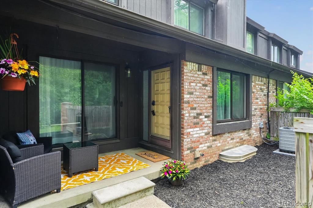 2017 Beekman Court, Flint, MI 48532 — Photo 32