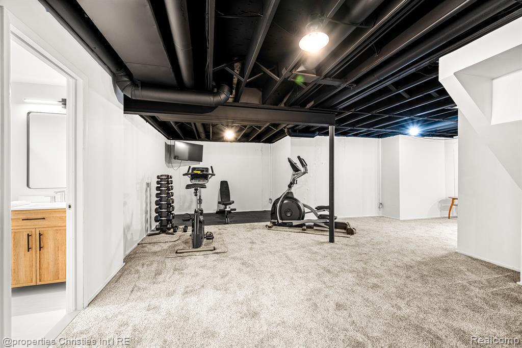 45726 JASLYN Lane, Novi, MI — Photo 41