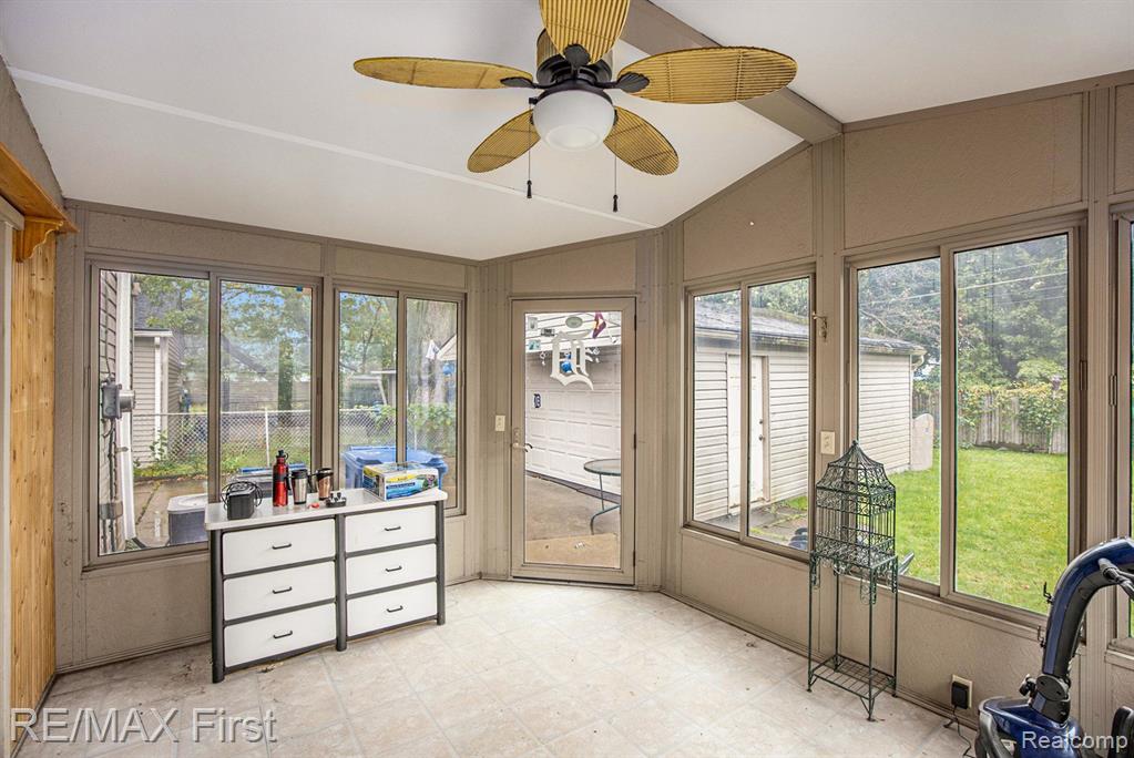5670 WILLIAMS Street, Dearborn Heights, MI 48125 — Photo 12