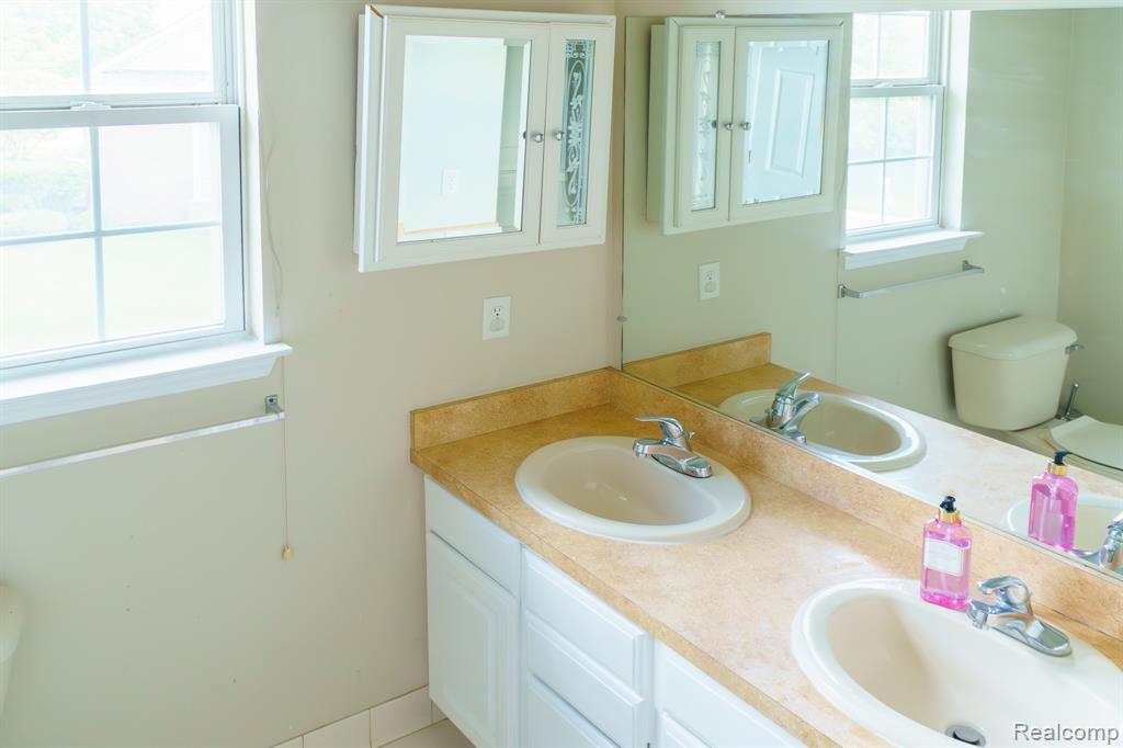 1803 Pinecroft Drive, Canton, MI 48188 — Photo 28