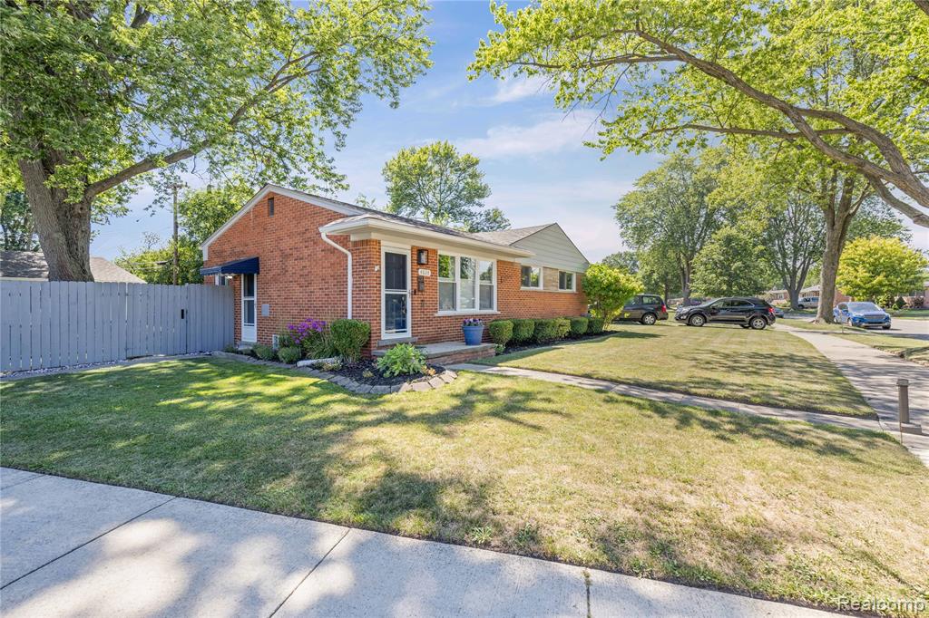 4828 Buchanan Avenue, Warren, MI 48092 — Photo 30