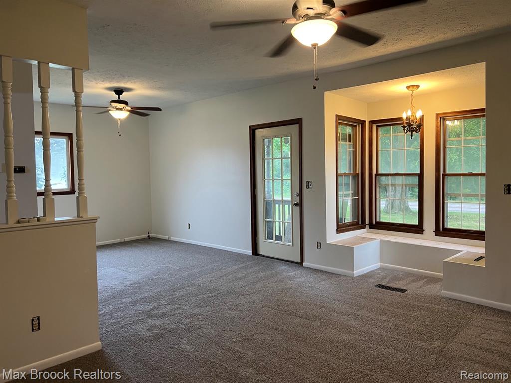 1474 S Van Vleet Road, Swartz Creek, MI 48473 — Photo 4