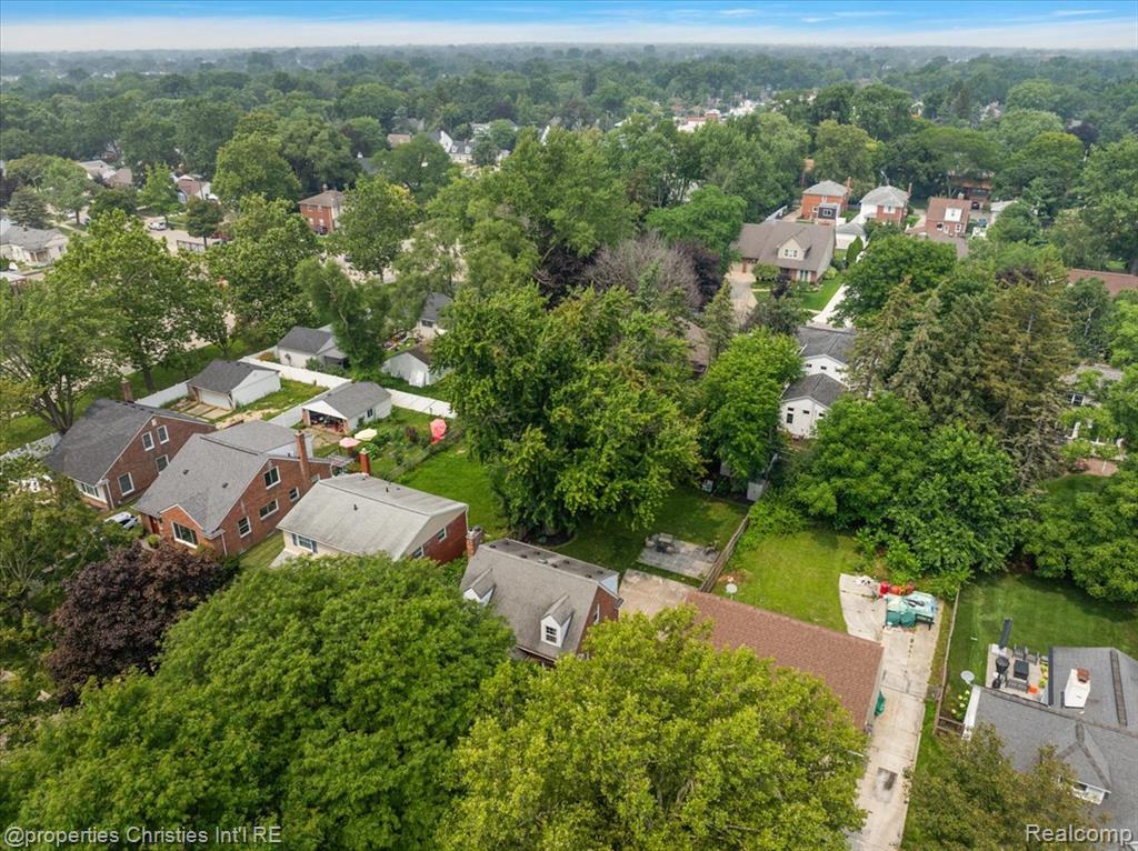 13356 Balfour Avenue, Huntington Woods, MI — Photo 43