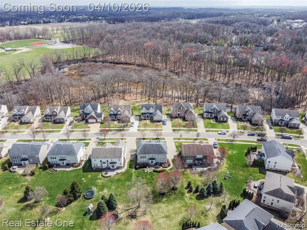 5947 Strawberry Circle, Commerce Twp, MI 48382 — Photo 6