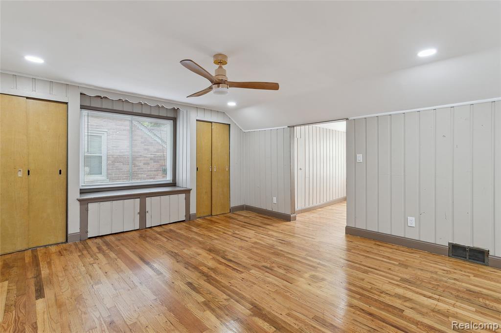 9585 Asbury Park, Detroit, MI 48227 — Photo 29