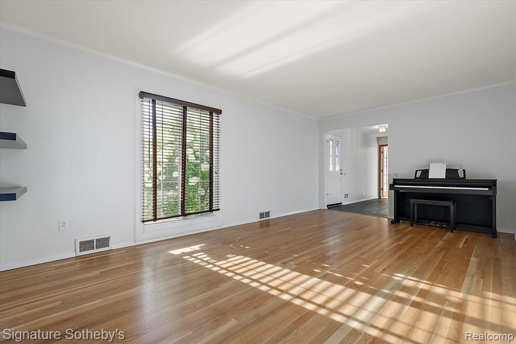 22601 Highbank Drive, Beverly Hills, MI 48025 — Photo 10