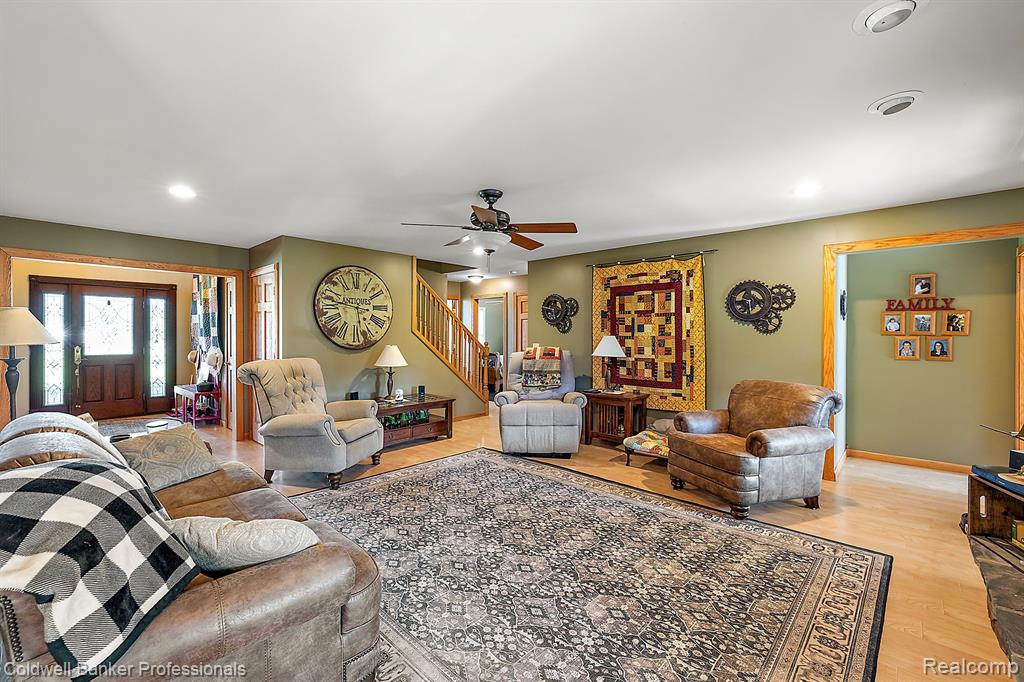 6099 SIMMONS Trail, North Branch, MI 48461 — Photo 13