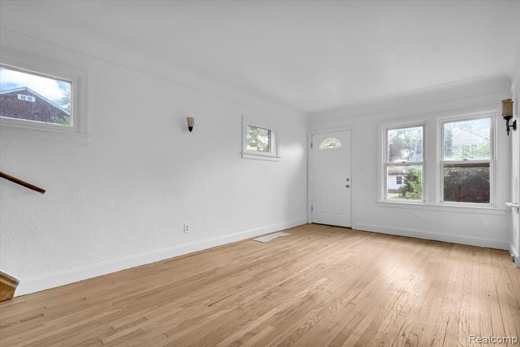7516 Mettetal Street - Photo 3