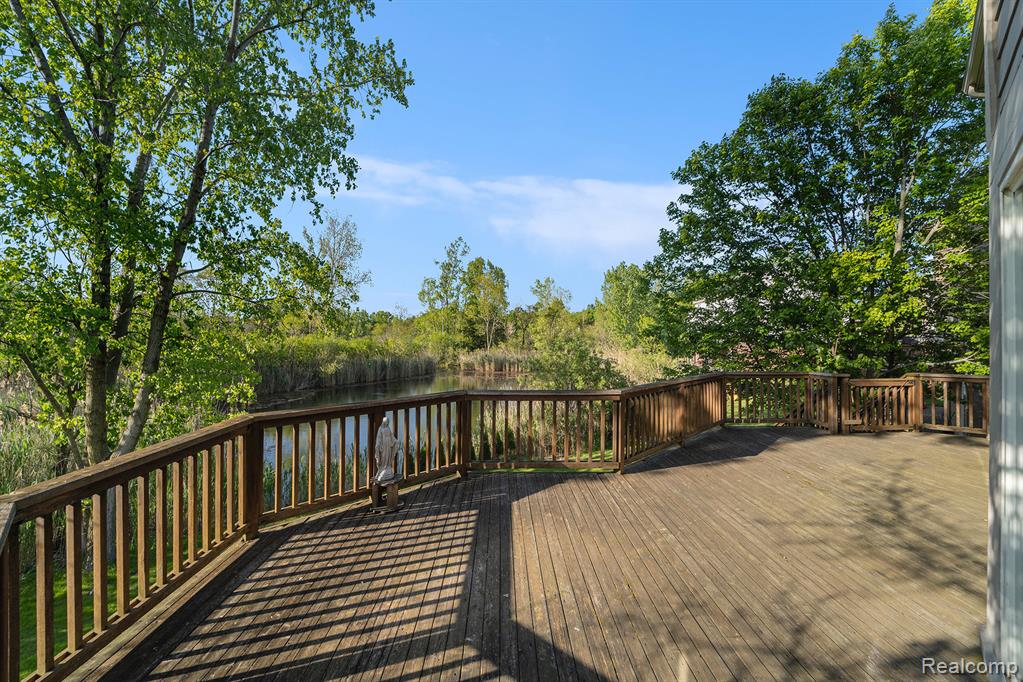7590 Acorn Hill Court, West Bloomfield, MI 48323 — Photo 7