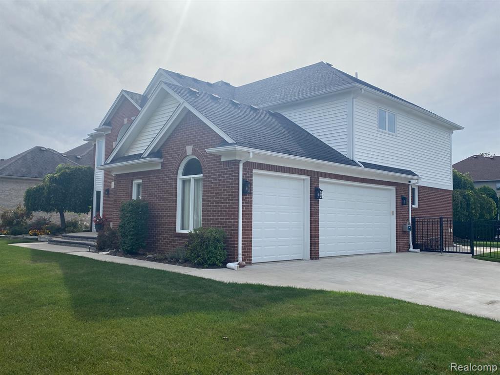 48701 LAFAYETTE Drive, Macomb, MI 48044 — Photo 75