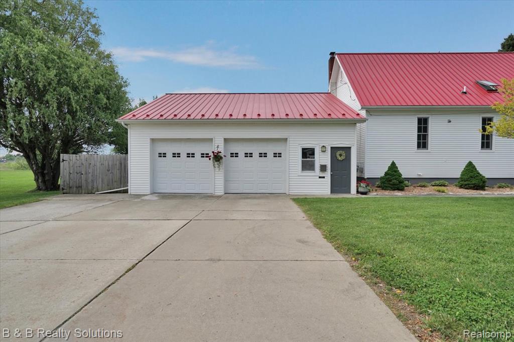 6624 Jefferson Road, North Branch, MI 48461 — Photo 30