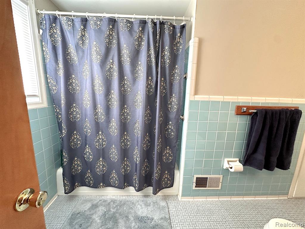 4992 MCKINLEY Street, Dearborn Heights, MI 48125 — Photo 25