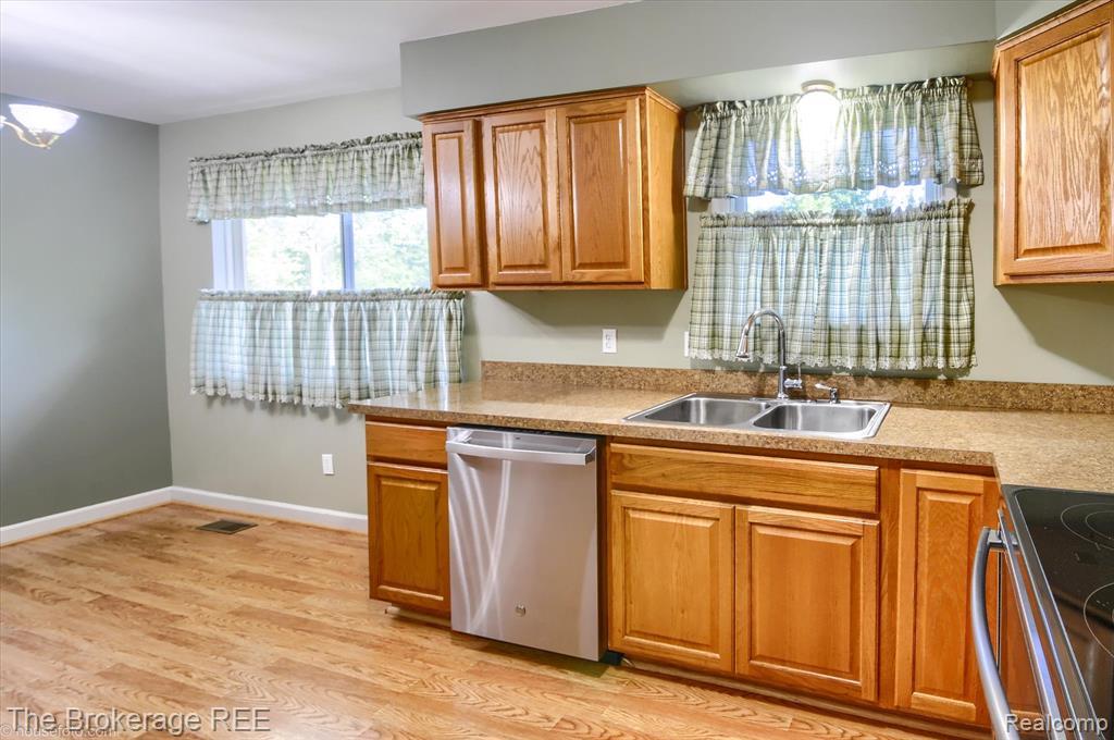 7204 Popplewood Drive, Davison, MI 48423 — Photo 26