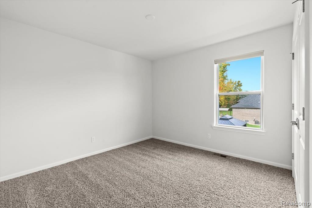 48255 Amber Lane Drive, Shelby Twp, MI 48315 — Photo 32