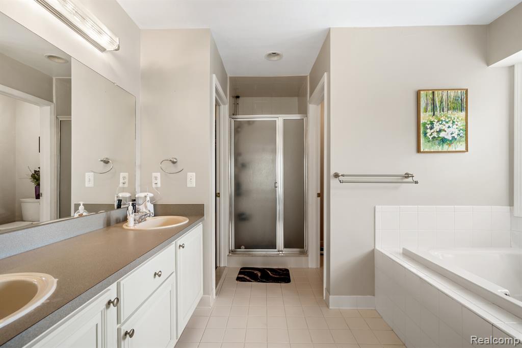47540 Kelston Drive, Macomb, MI 48044 — Photo 21