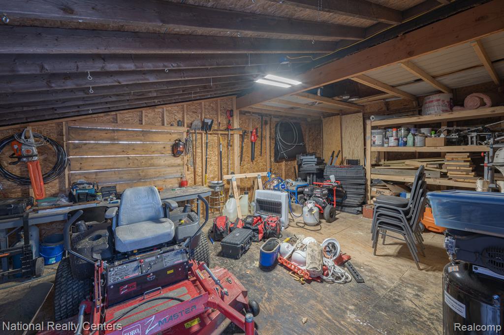 10040 Old Farm Trail, Davisburg, MI 48350 — Photo 30