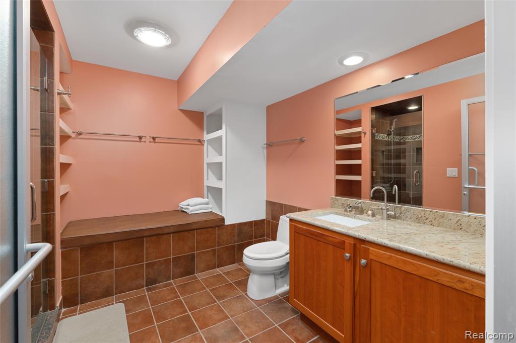 7432 Foxburg Court, Clarkston, MI 48348 — Photo 51