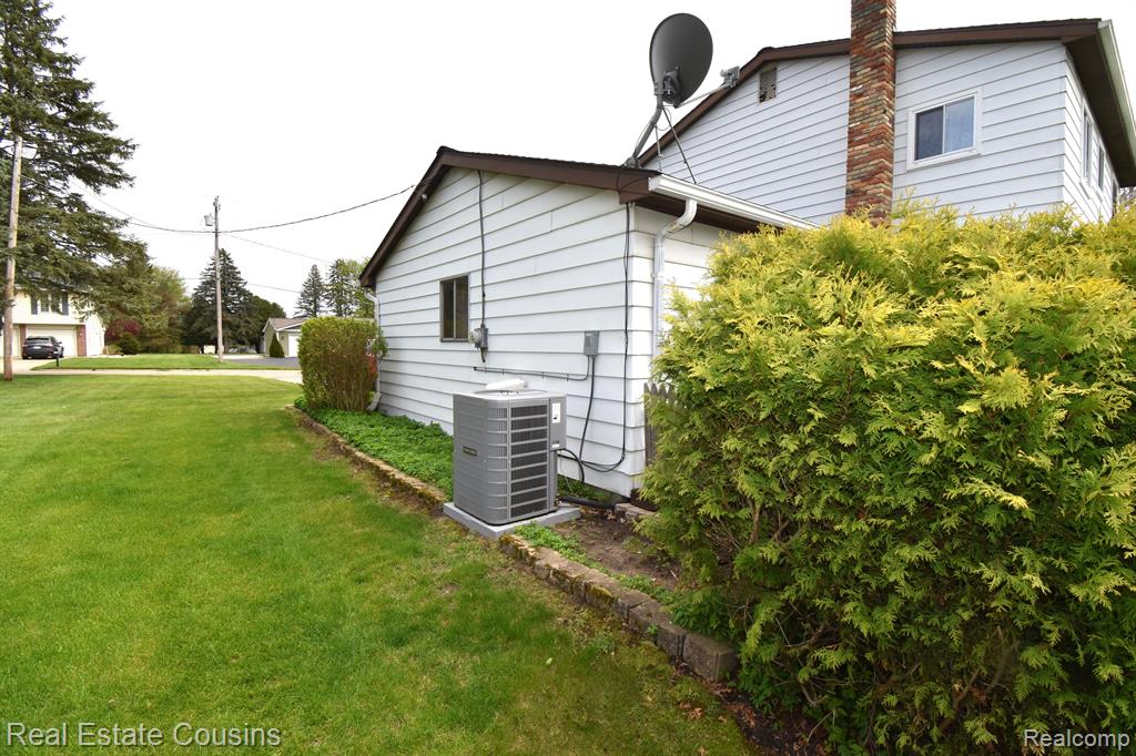 9036 ORCHARD VIEW Drive, Grand Blanc, MI 48439 — Photo 20