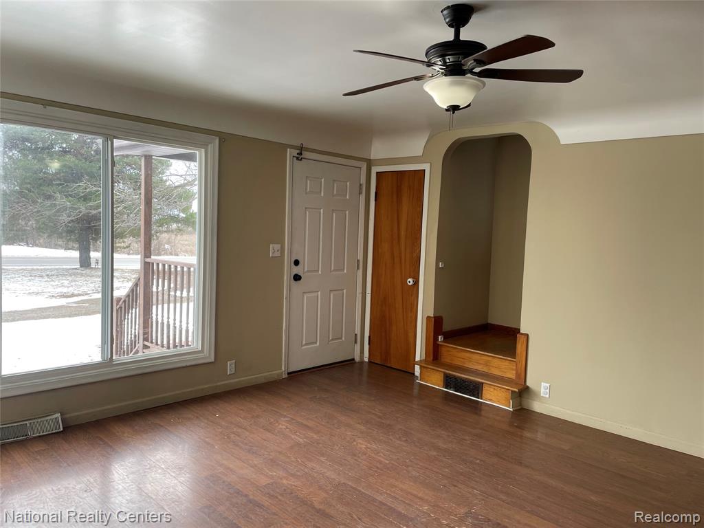 2380 S Van Dyke Road, Marlette, MI 48453 — Photo 10