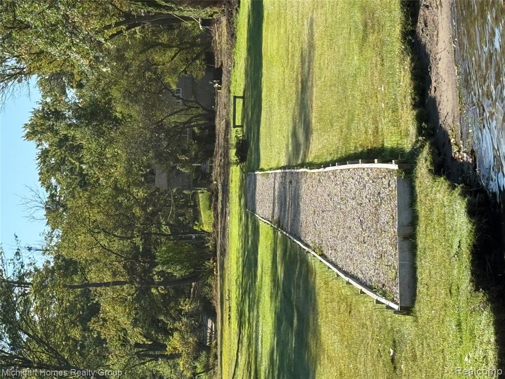 2910 Loon Drive, Wixom, MI — Photo 12
