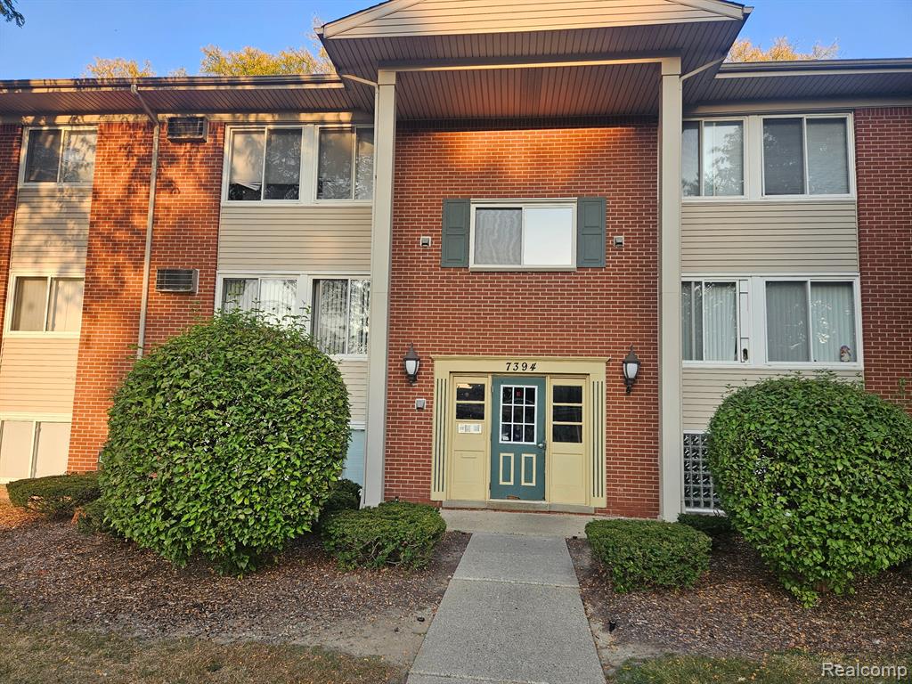 7394 CENTRAL Street, 2, Westland, MI — front exterior