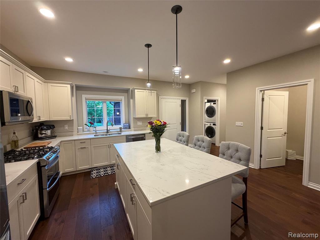 3604 Bay Harbor Drive, 78, Brighton, MI 48114 — Photo 8