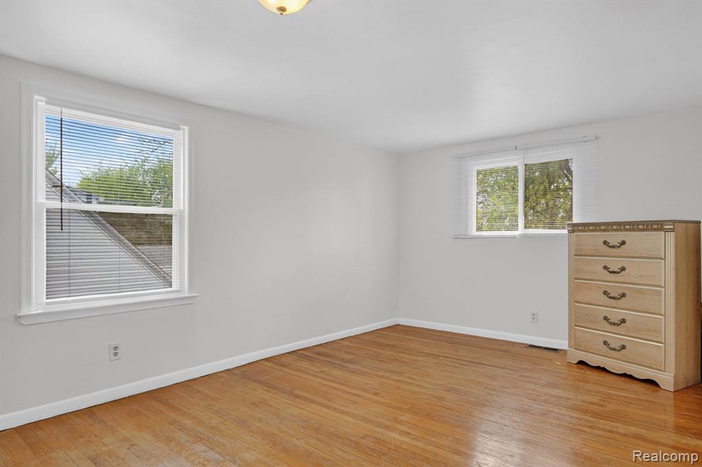 23125 Church Street, Oak Park, MI 48237 — Photo 21