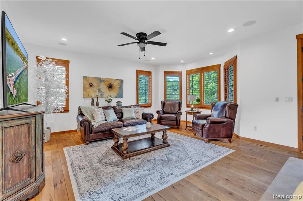 806 Ludlow Avenue, Rochester, MI 48307 — Photo 9